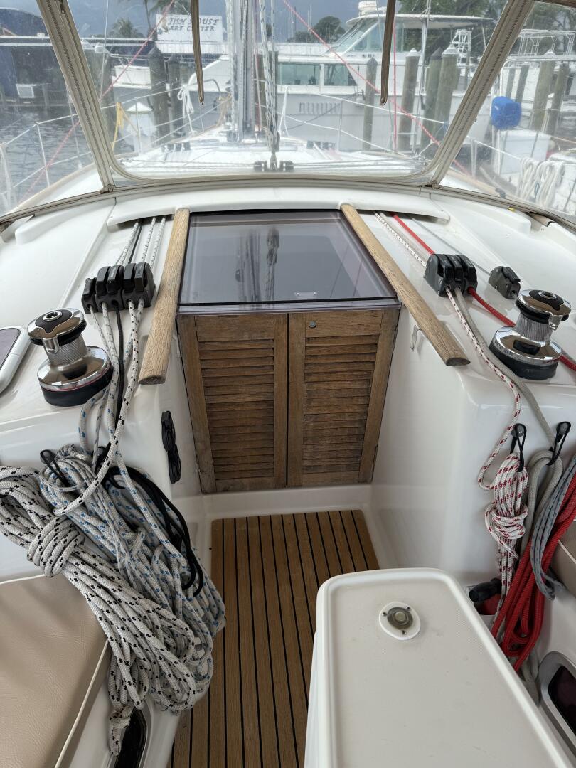 Vision 360 43ft Beneteau Yacht For Sale