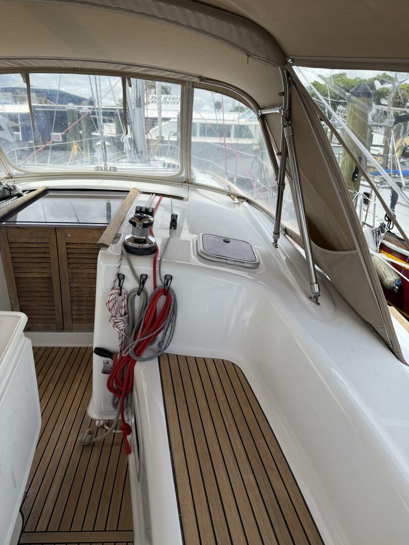 Vision 360 43ft Beneteau Yacht For Sale