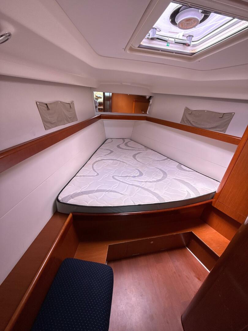Vision 360 43ft Beneteau Yacht For Sale