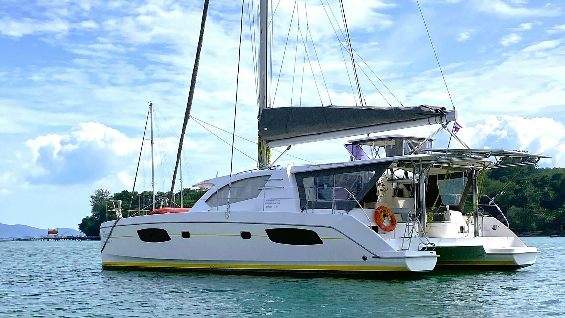Sunkissed 43ft Leopard Yacht For Sale