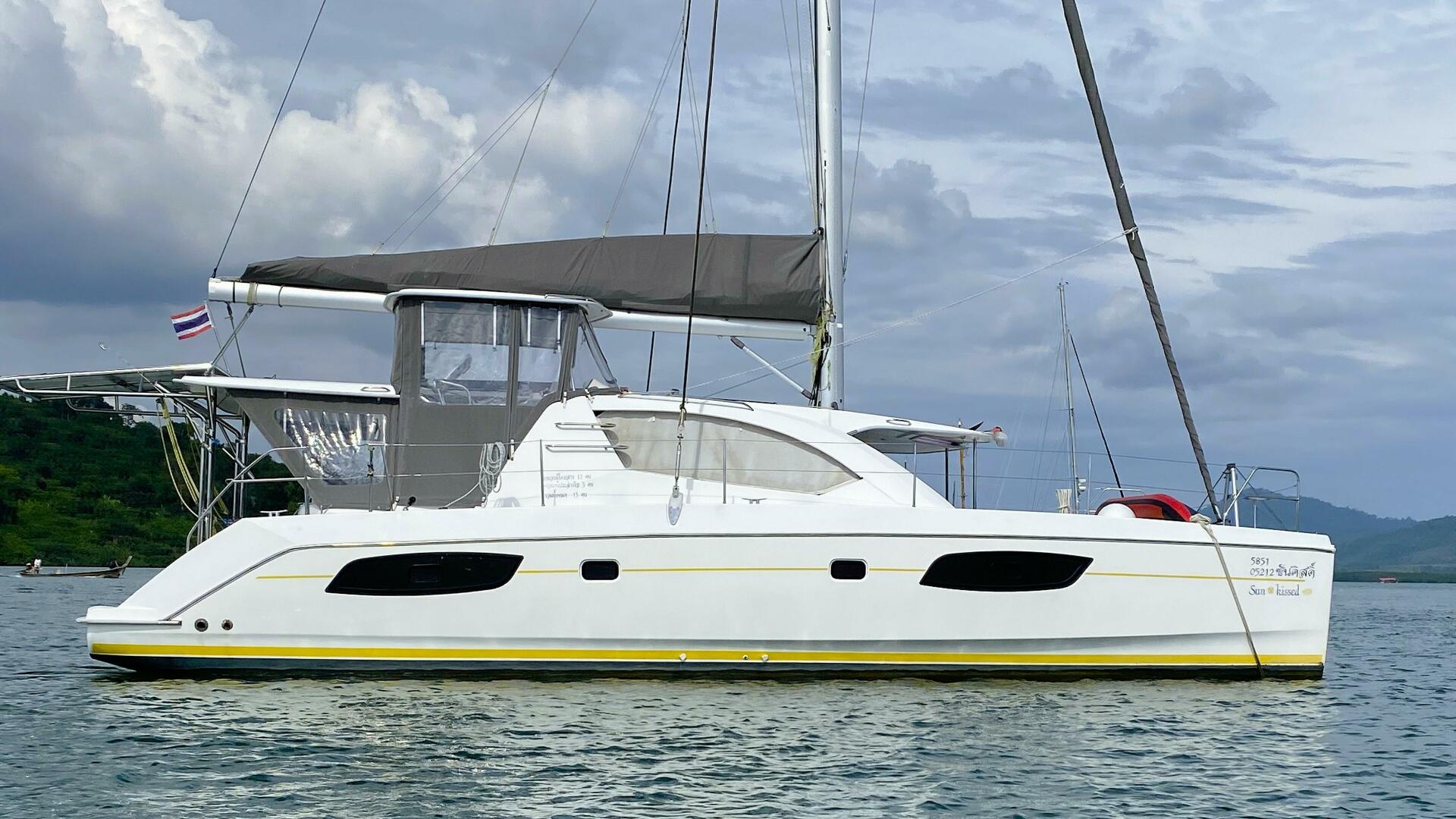 Sunkissed 43ft Leopard Yacht For Sale