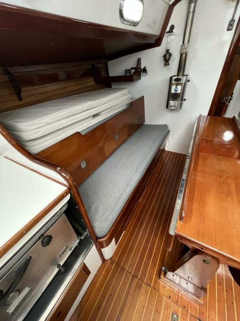 Ma Folie 40ft Hinckley Yacht For Sale