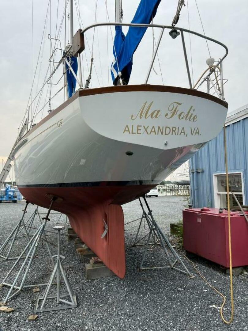 Ma Folie 40ft Hinckley Yacht For Sale