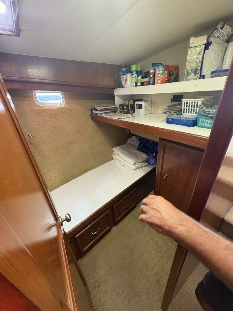 37ft Egg Harbor Yacht For Sale