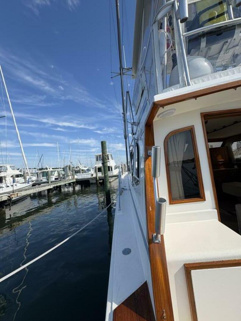 37ft Egg Harbor Yacht For Sale