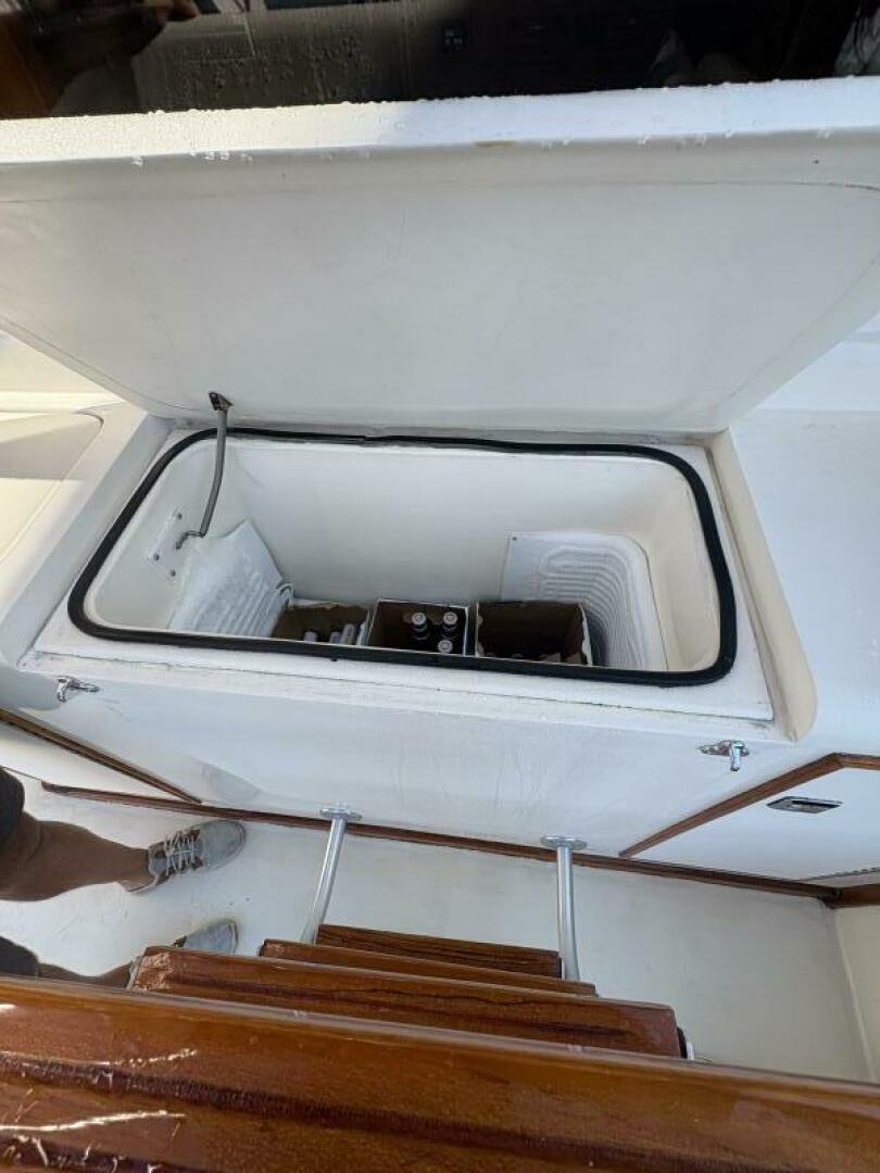 37ft Egg Harbor Yacht For Sale