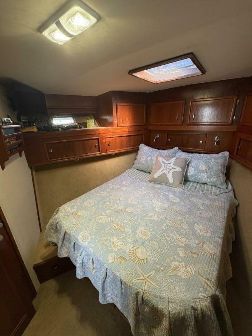 37ft Egg Harbor Yacht For Sale