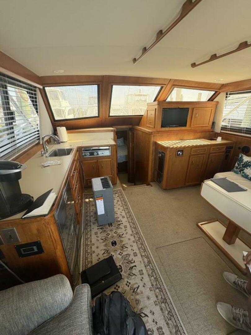 37ft Egg Harbor Yacht For Sale