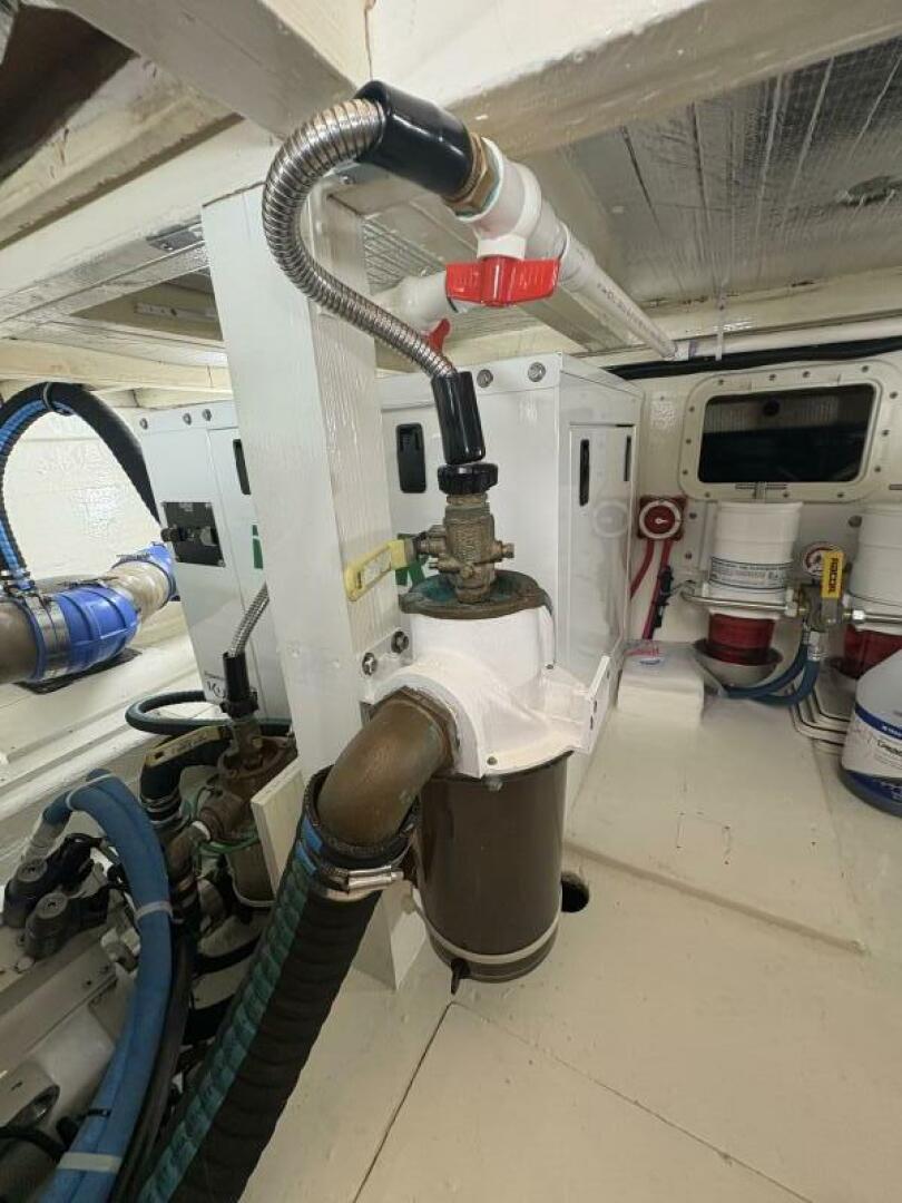 37ft Egg Harbor Yacht For Sale