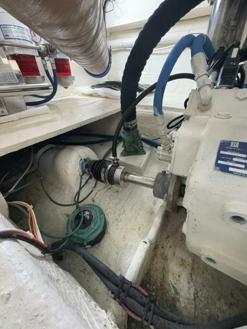 37ft Egg Harbor Yacht For Sale