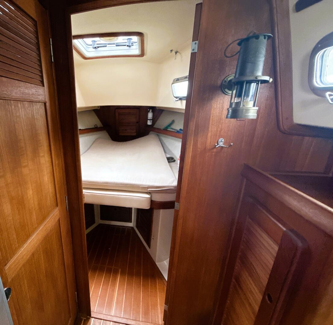Afterglow 32ft Island Packet Yacht For Sale