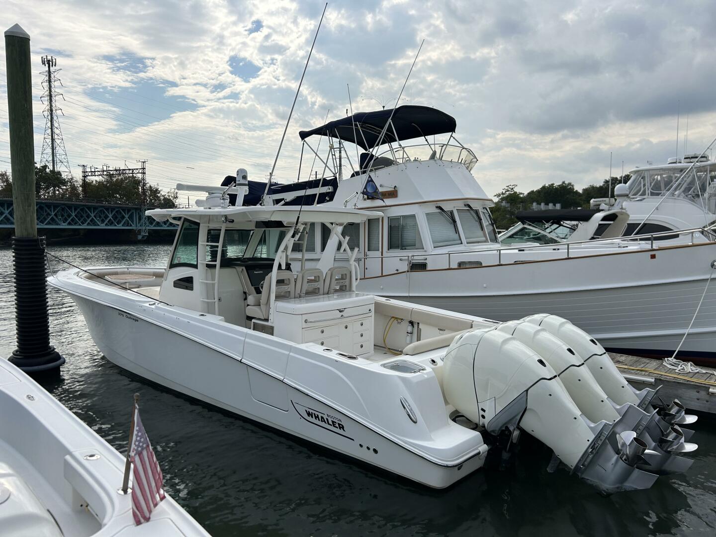 37ft Boston Whaler Yacht For Sale