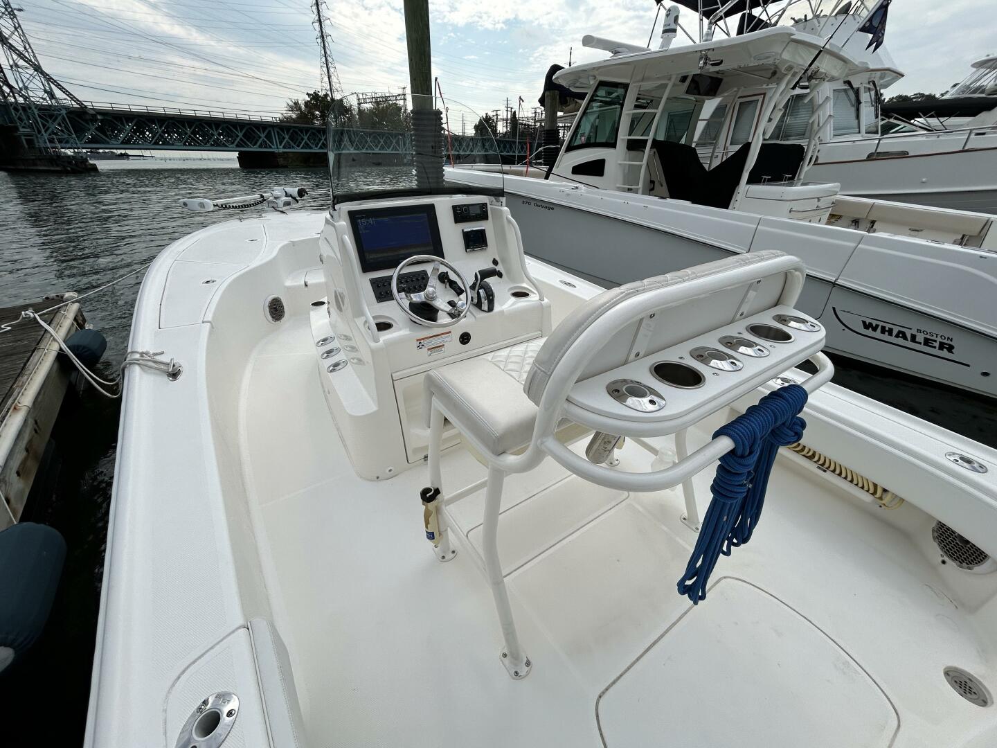 27ft SeaVee Yacht For Sale