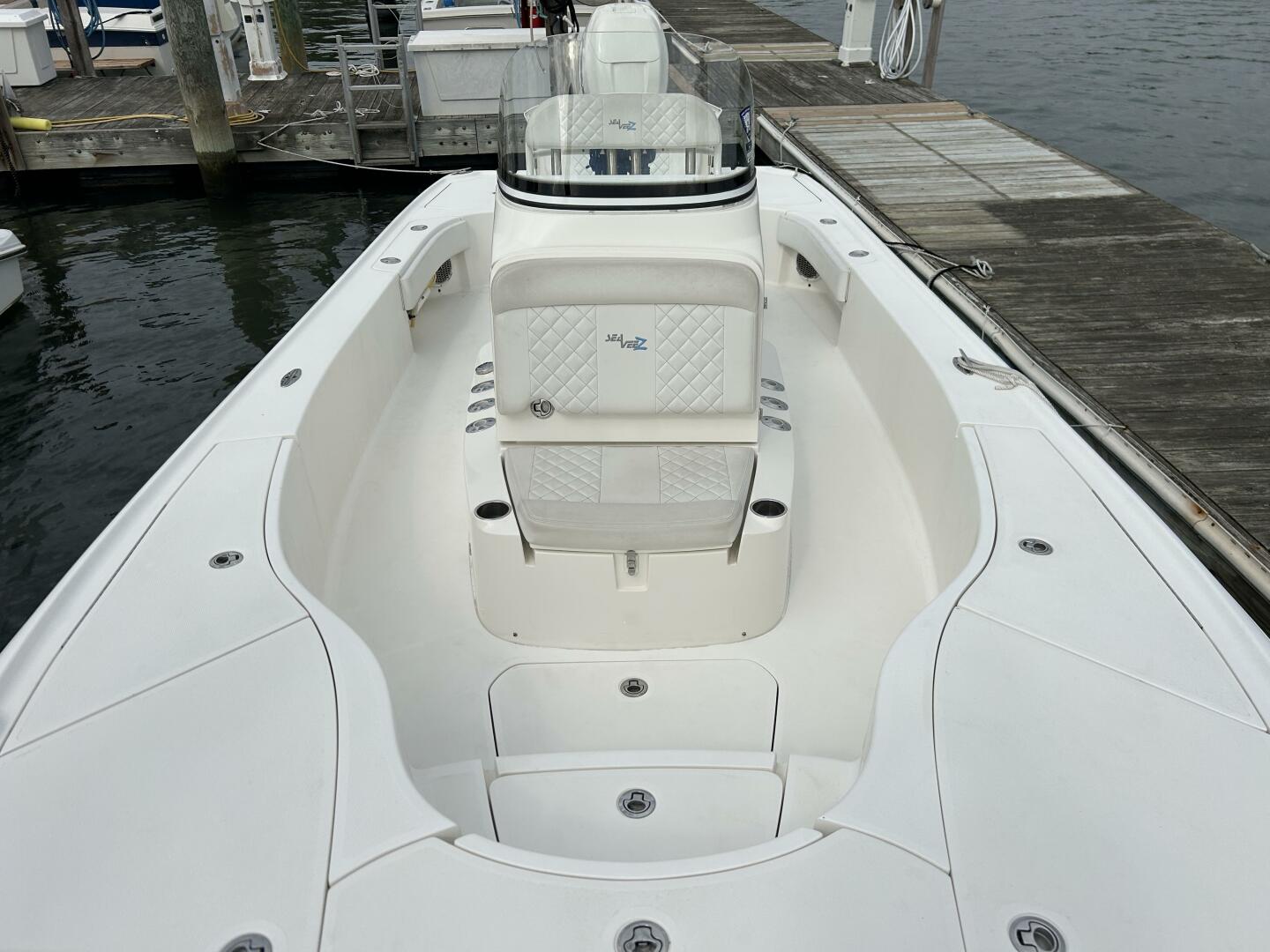 27ft SeaVee Yacht For Sale