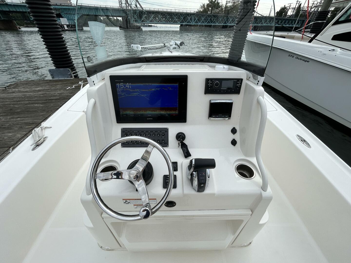27ft SeaVee Yacht For Sale