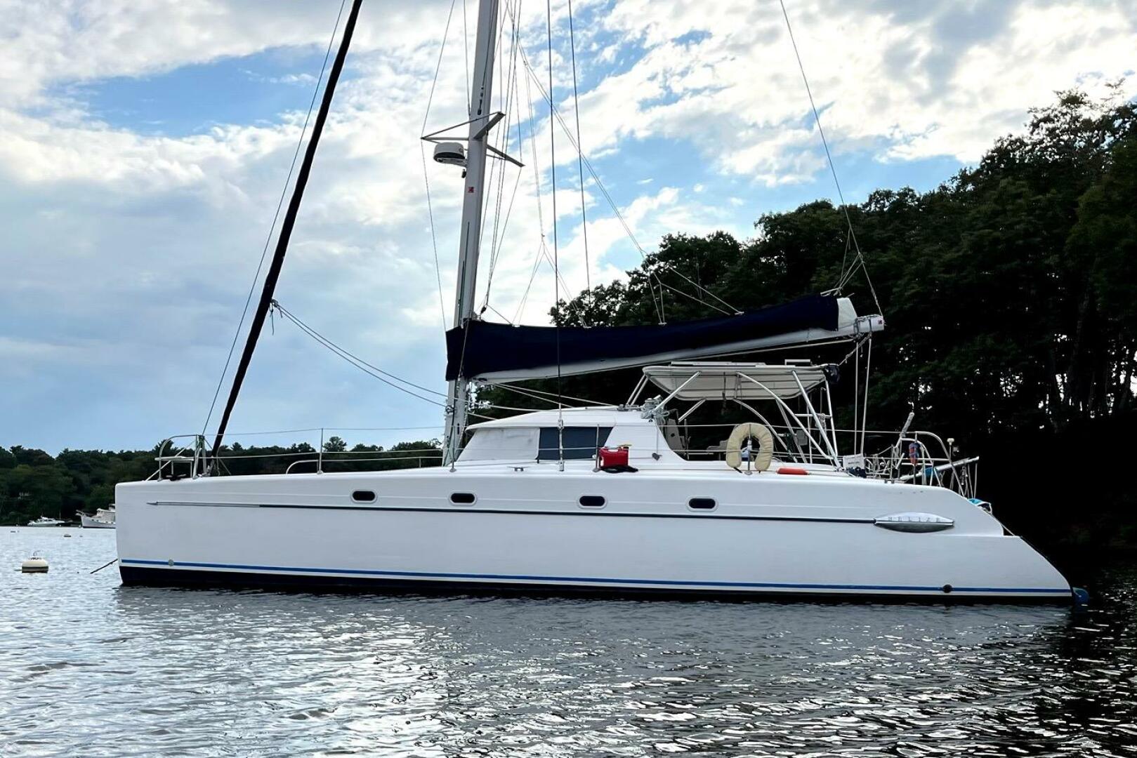 43ft Fountaine Pajot Yacht For Sale