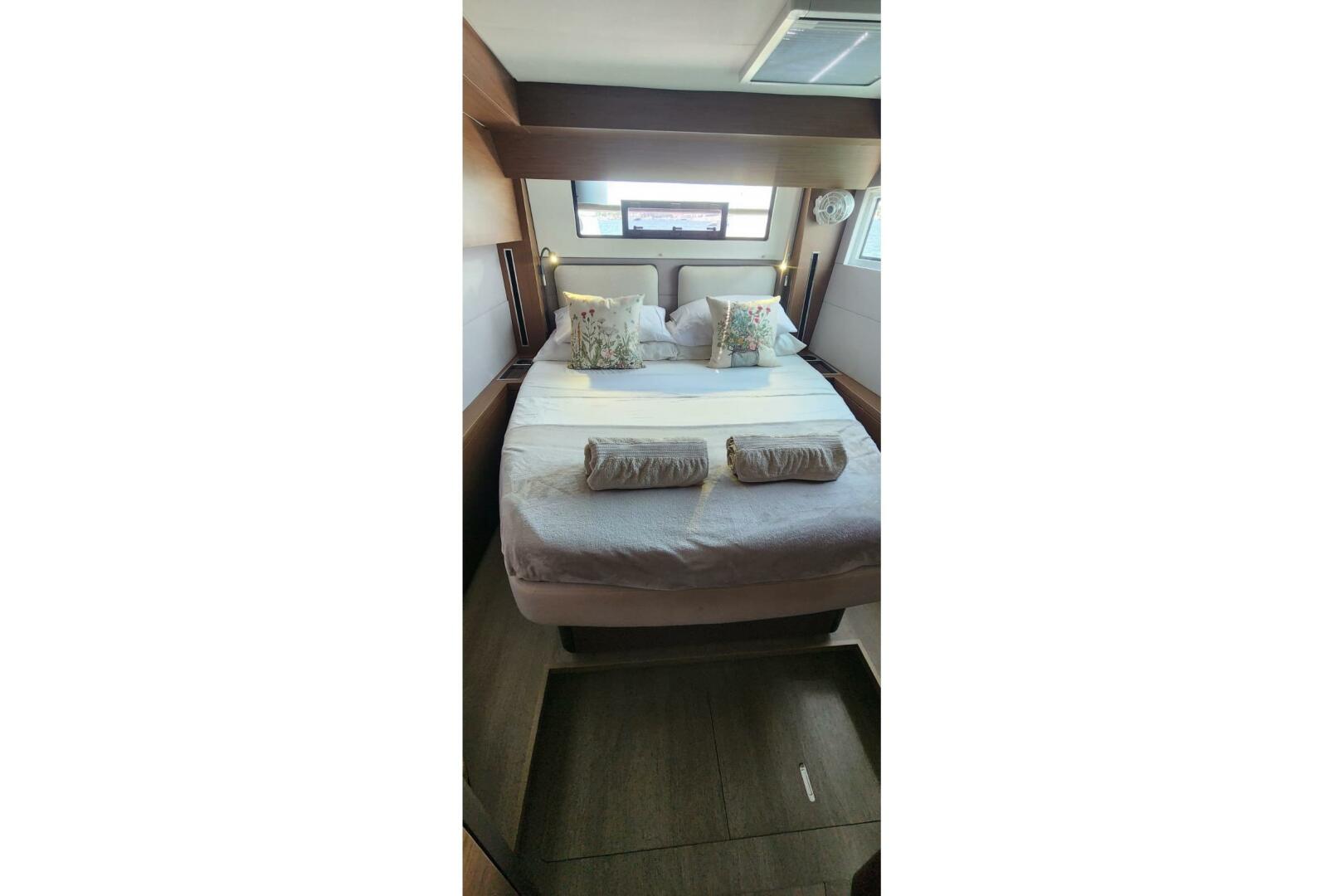 48ft Lagoon Yacht For Sale