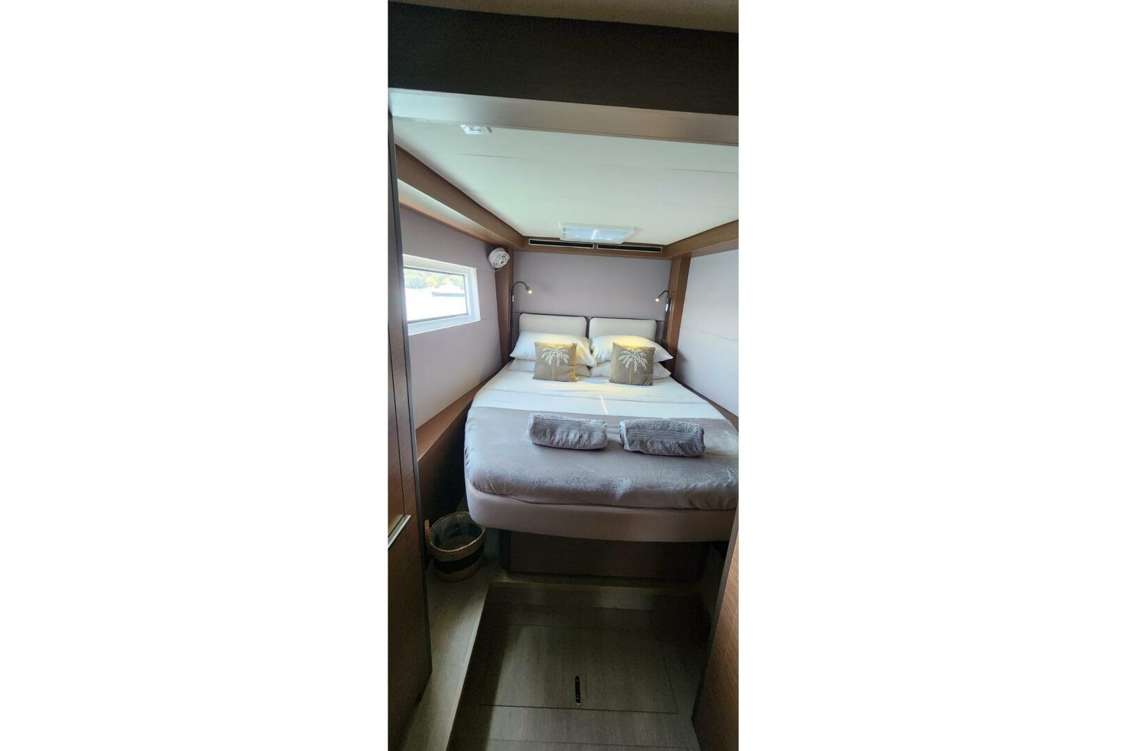 48ft Lagoon Yacht For Sale