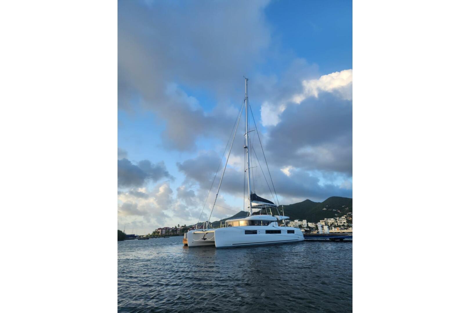 48ft Lagoon Yacht For Sale