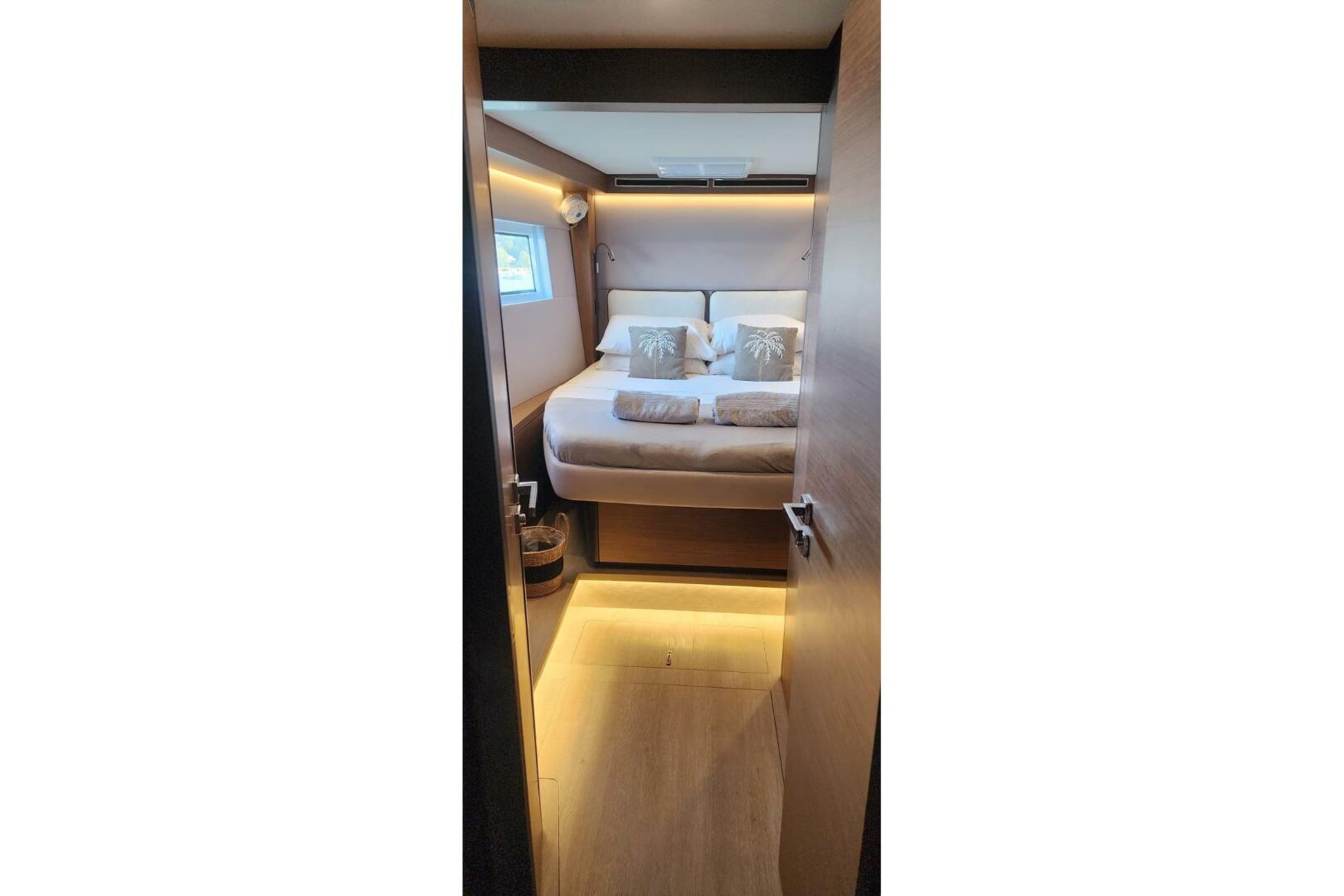 48ft Lagoon Yacht For Sale