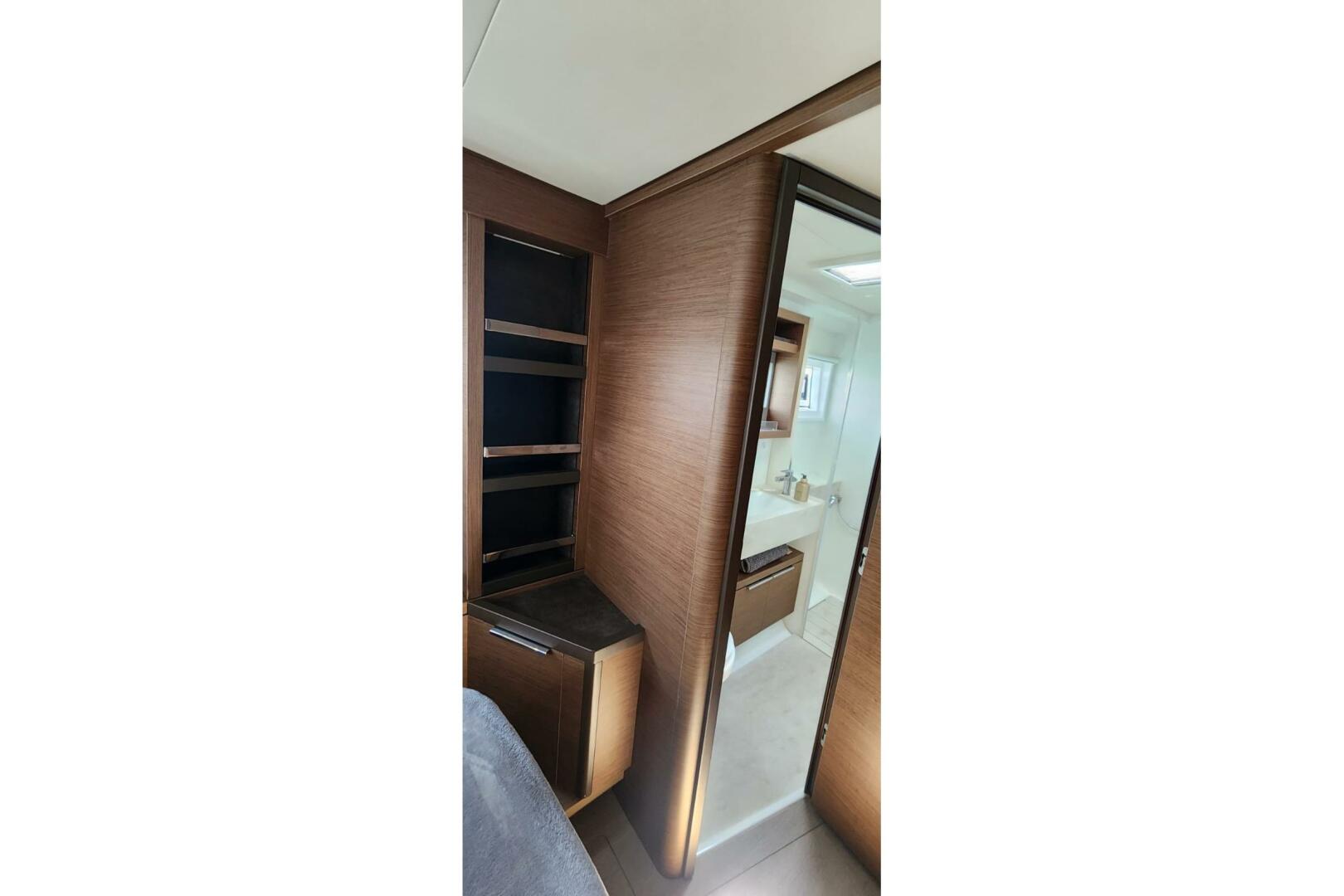 48ft Lagoon Yacht For Sale
