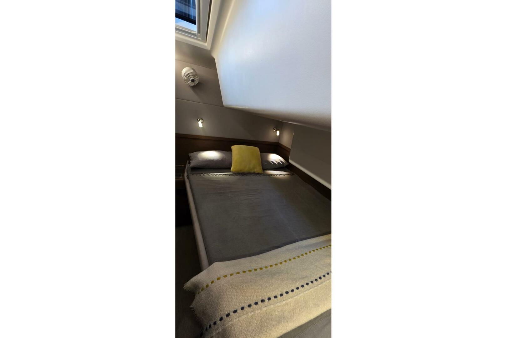 48ft Lagoon Yacht For Sale