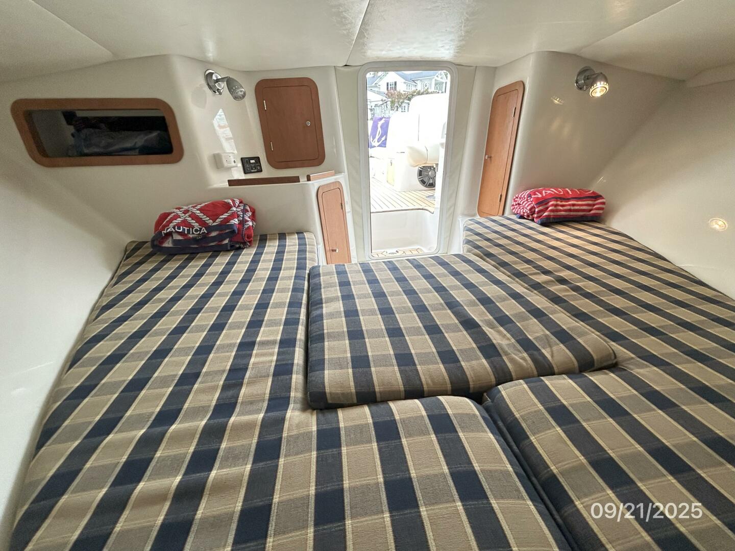 Sassy Girl 28ft Chris Craft Yacht For Sale