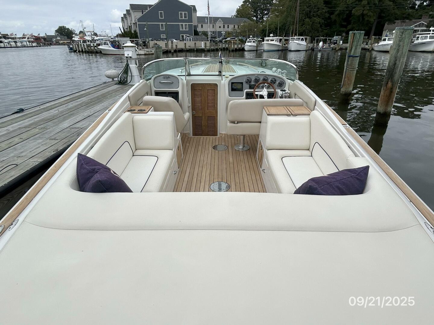 Sassy Girl 28ft Chris Craft Yacht For Sale