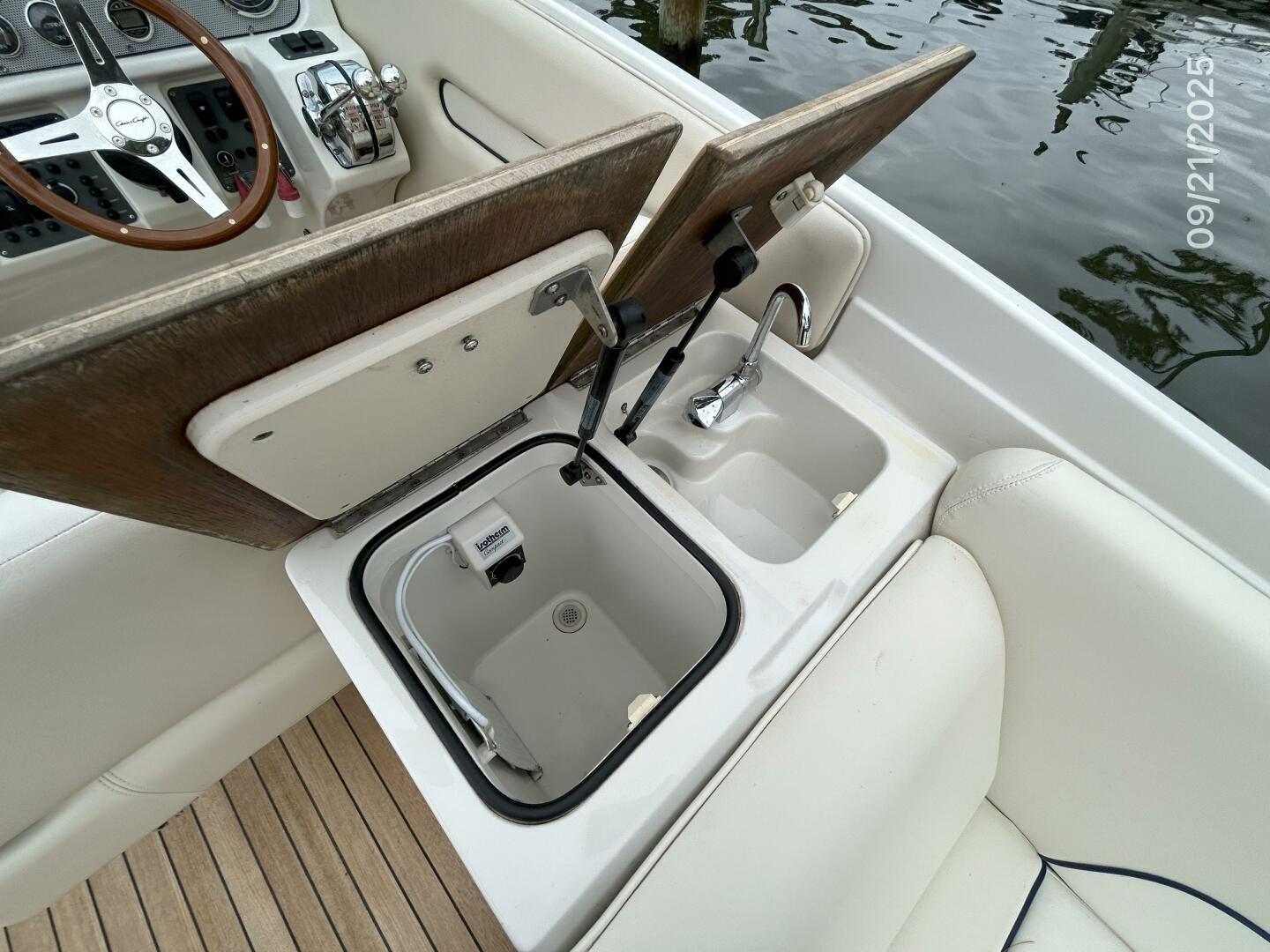 Sassy Girl 28ft Chris Craft Yacht For Sale