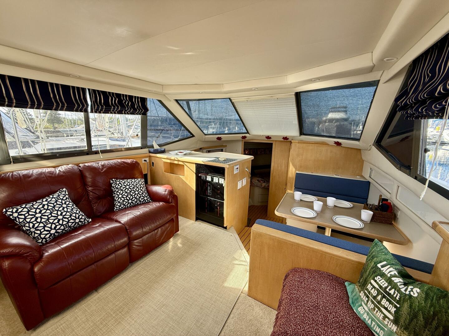 35ft Carver Yacht For Sale