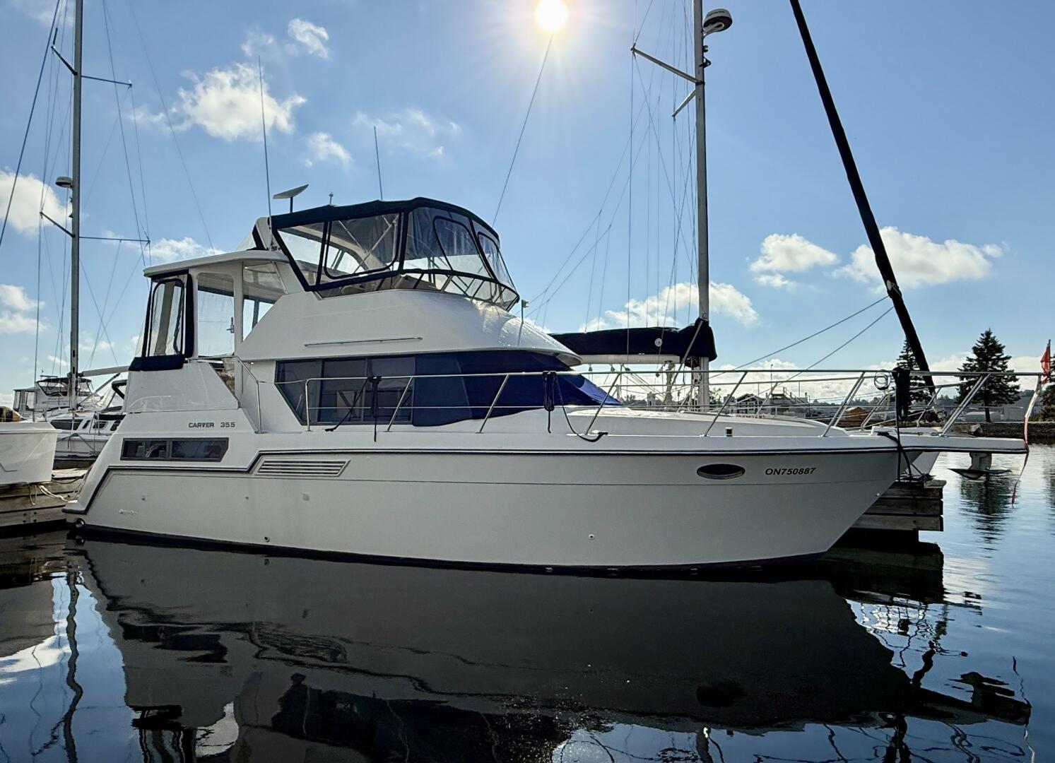 35ft Carver Yacht For Sale