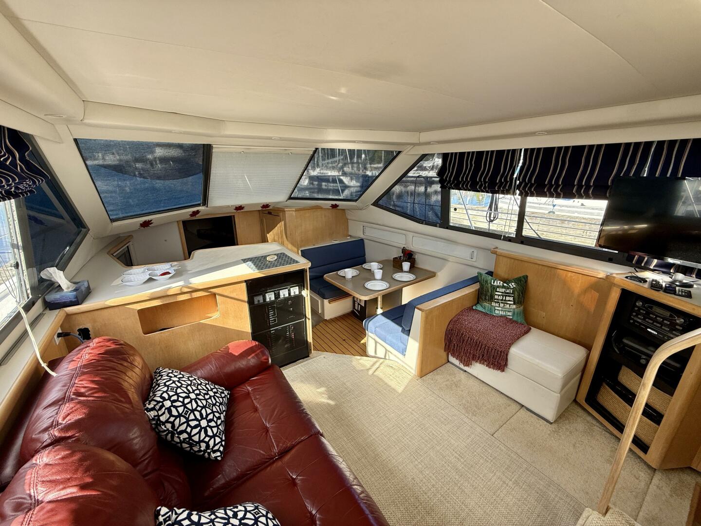 35ft Carver Yacht For Sale