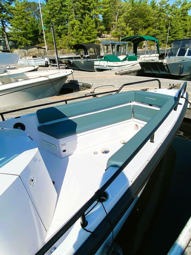 28ft Axopar Yacht For Sale