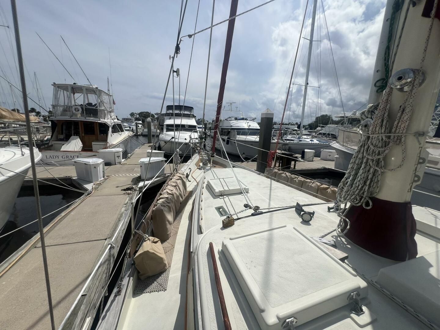 KarMa 44ft CSY Yacht For Sale