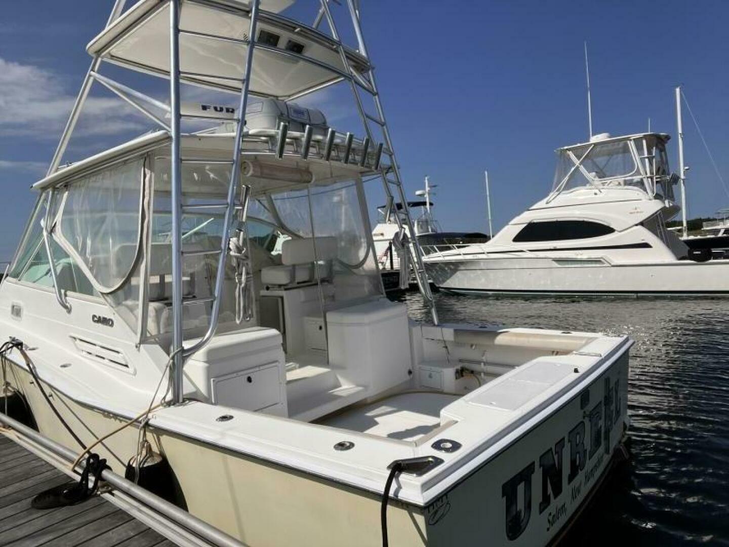 UNREEL 31ft Cabo Yacht For Sale