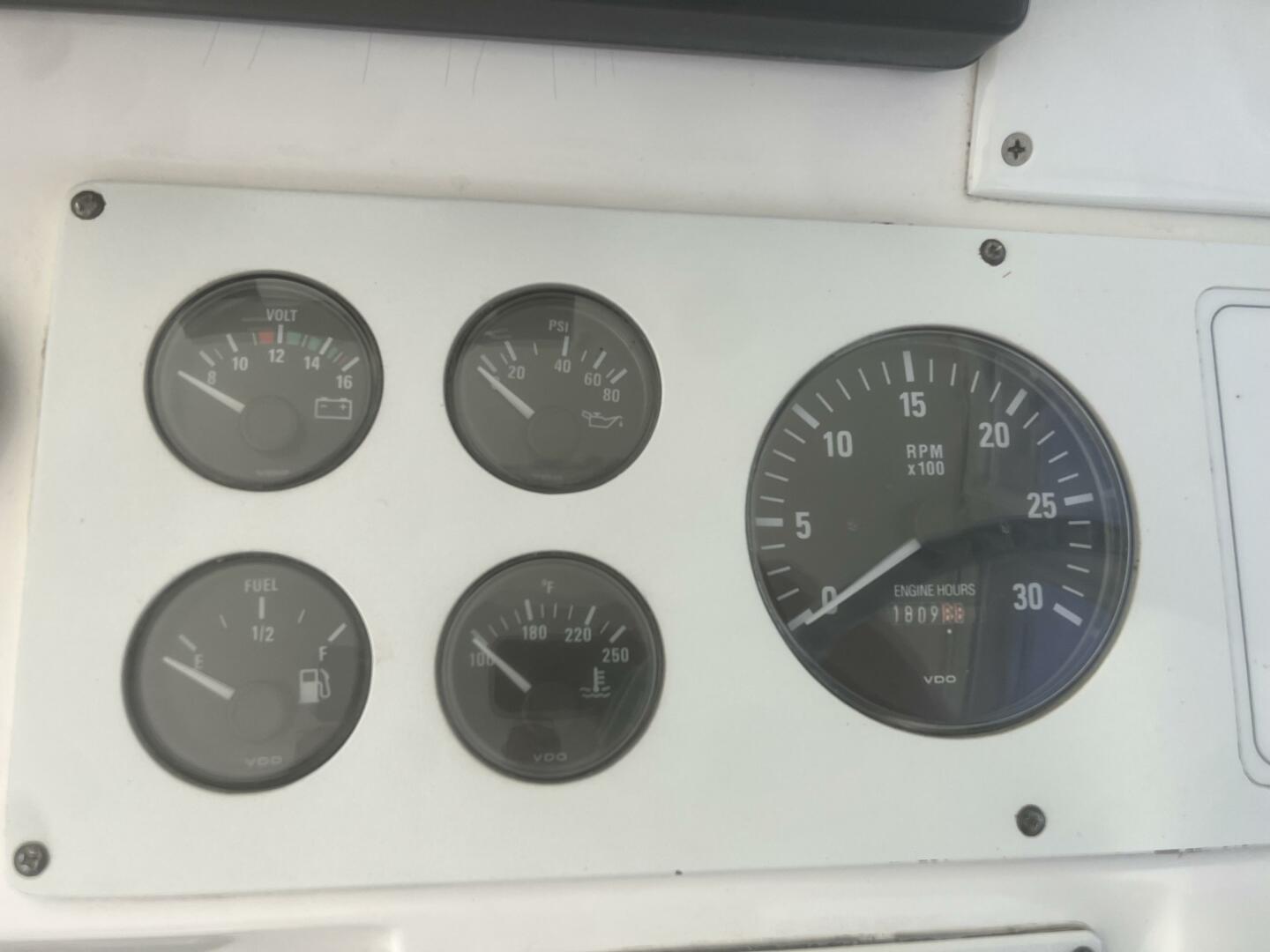 UNREEL 31ft Cabo Yacht For Sale
