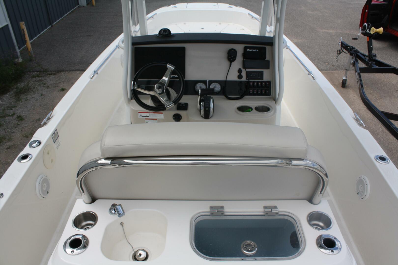 27ft Boston Whaler Yacht For Sale