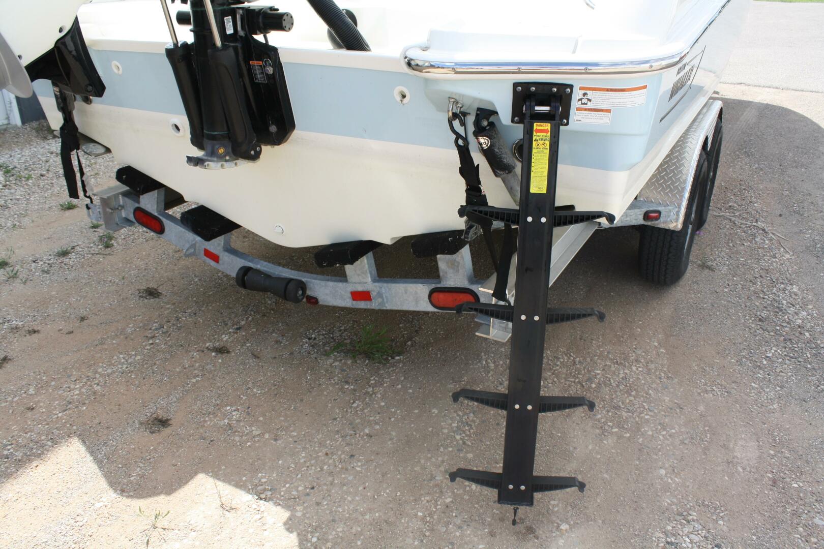 27ft Boston Whaler Yacht For Sale