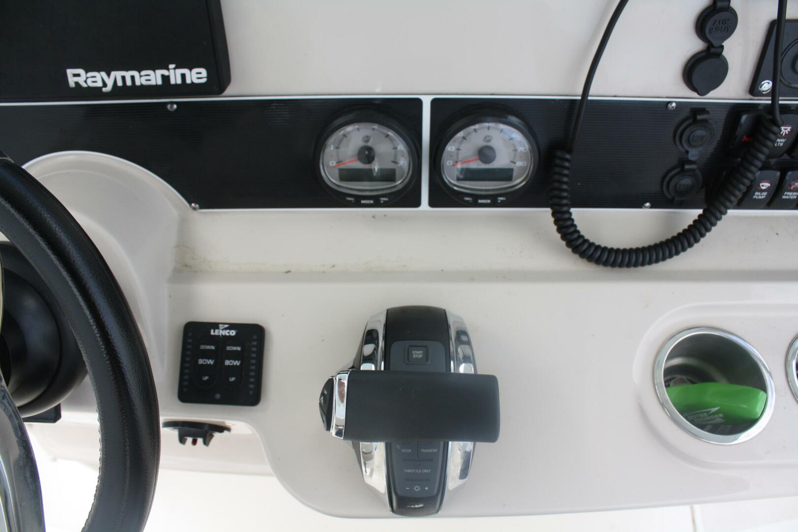 27ft Boston Whaler Yacht For Sale