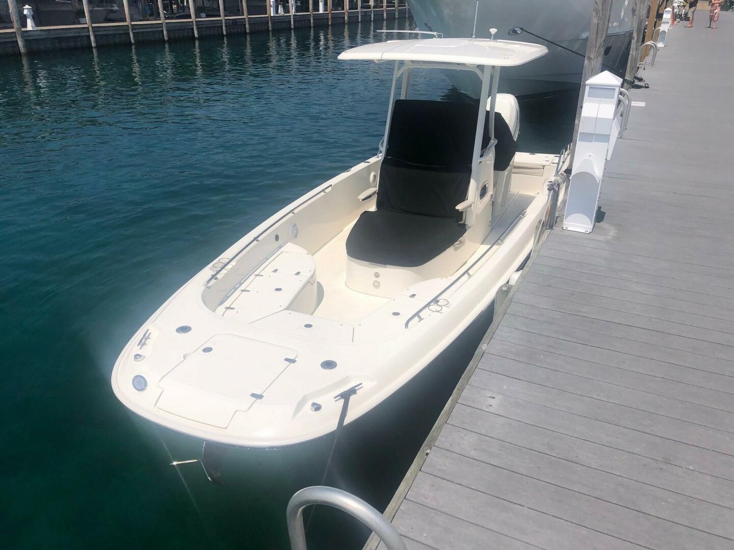 27ft Boston Whaler Yacht For Sale
