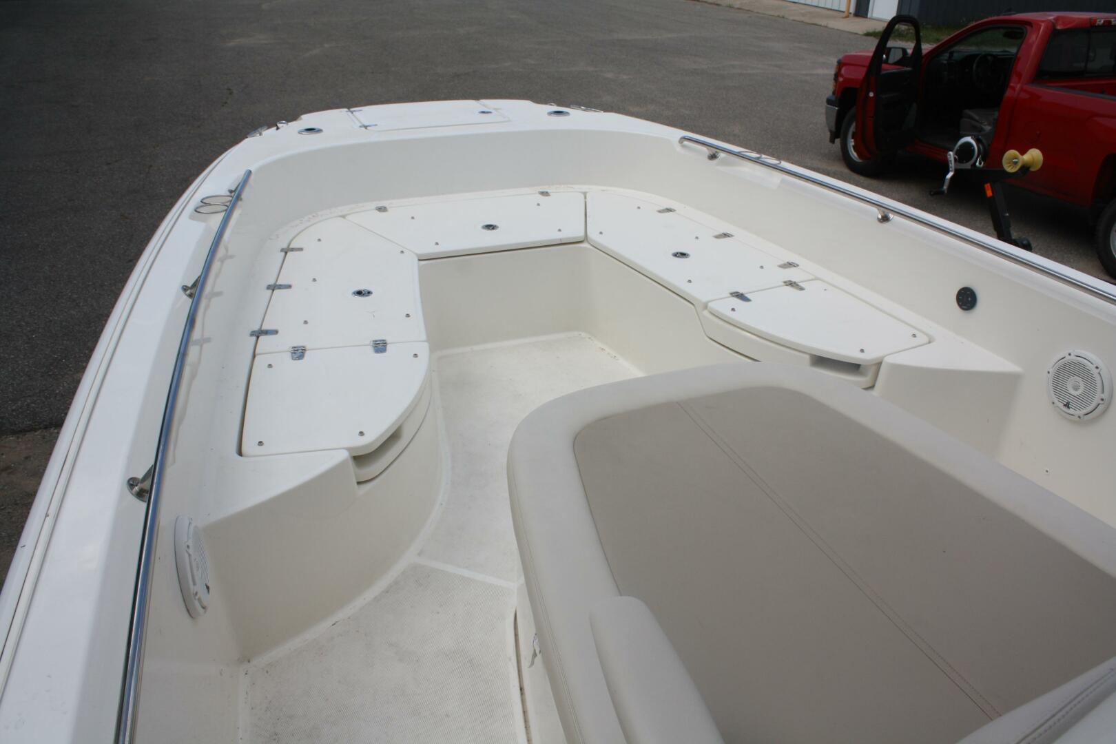 27ft Boston Whaler Yacht For Sale