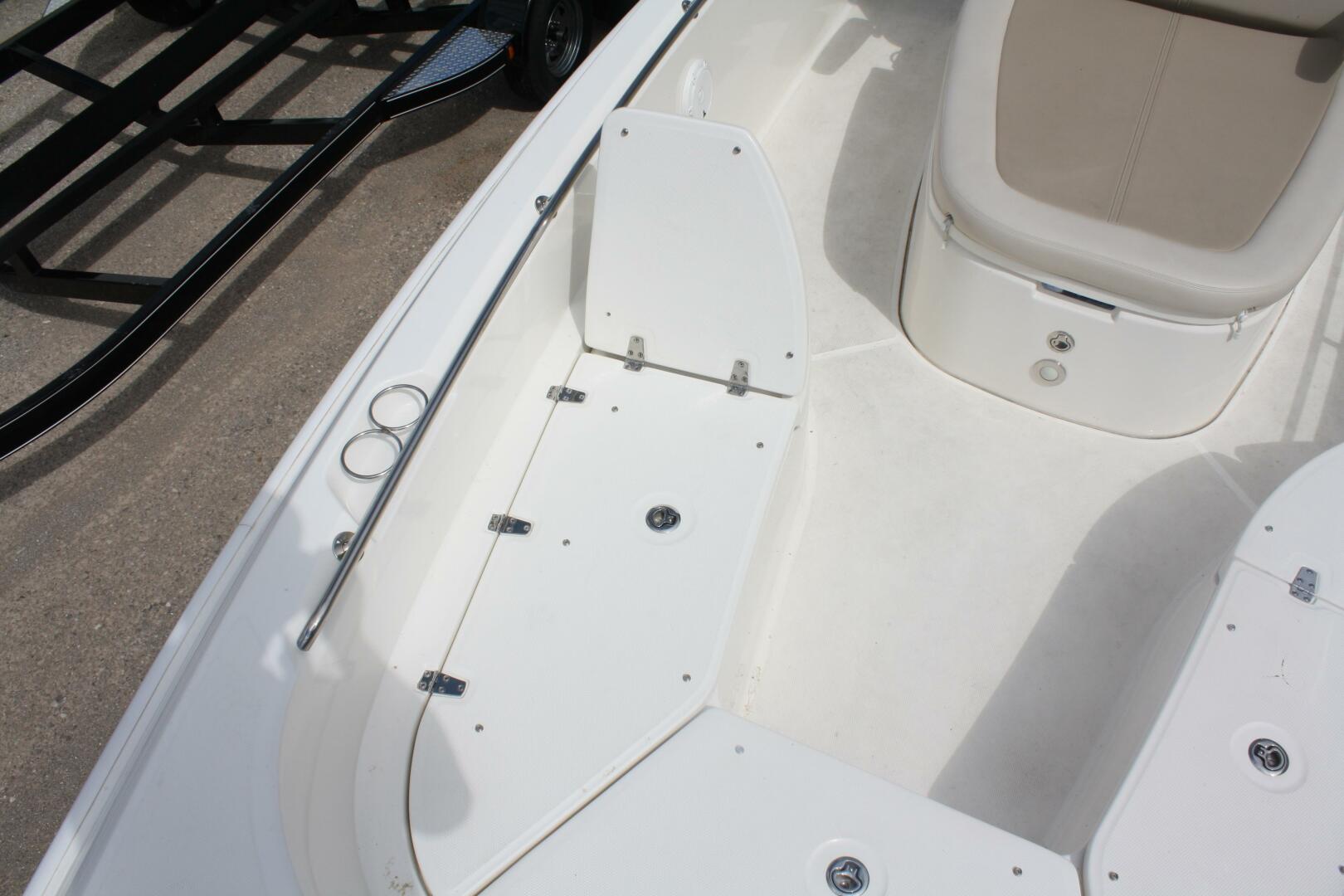 27ft Boston Whaler Yacht For Sale