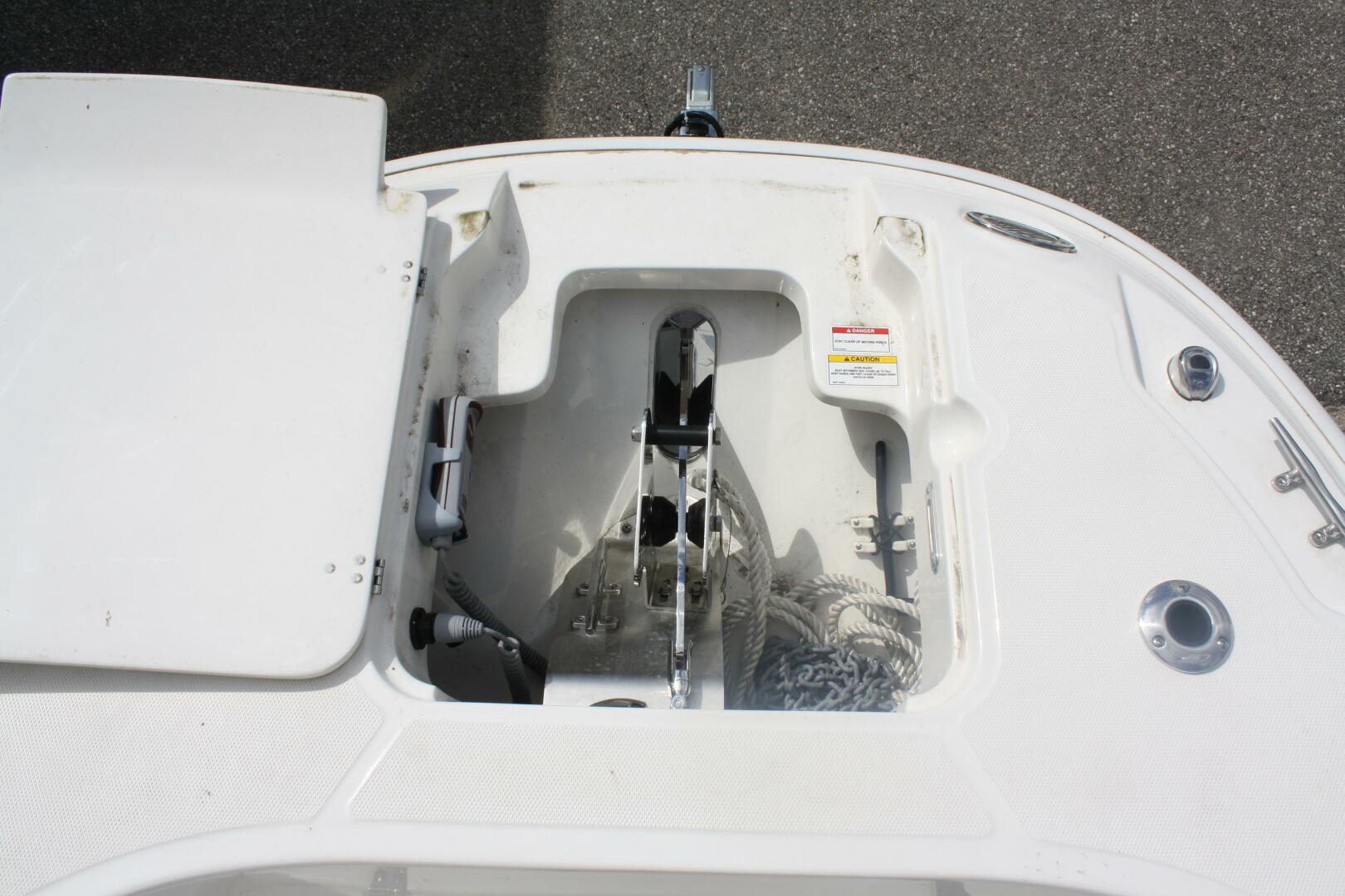27ft Boston Whaler Yacht For Sale