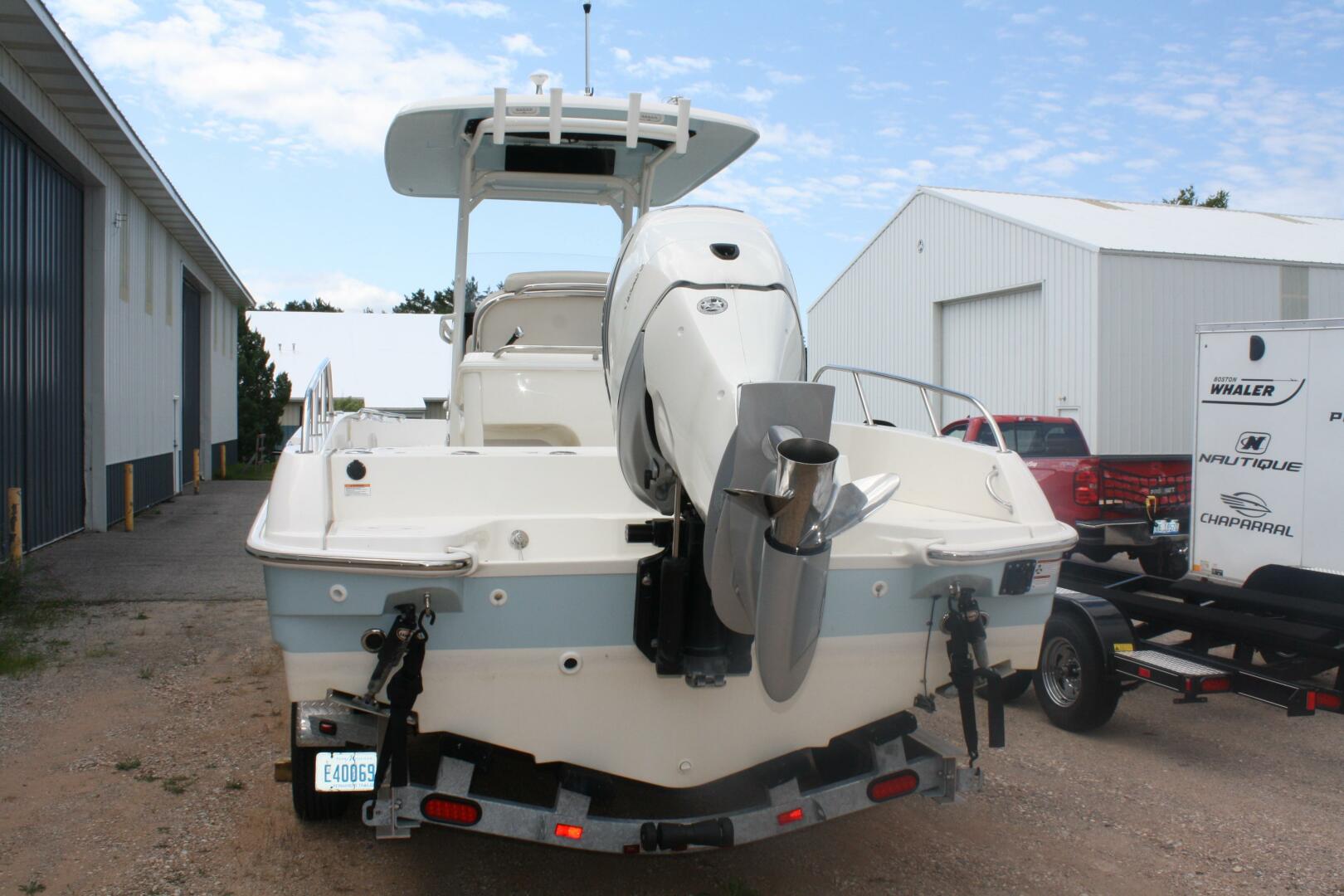 27ft Boston Whaler Yacht For Sale