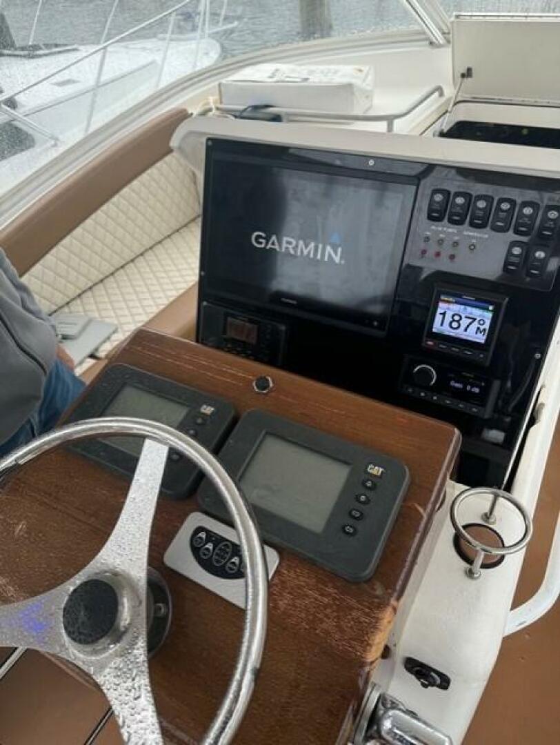 35ft Egg Harbor Yacht For Sale