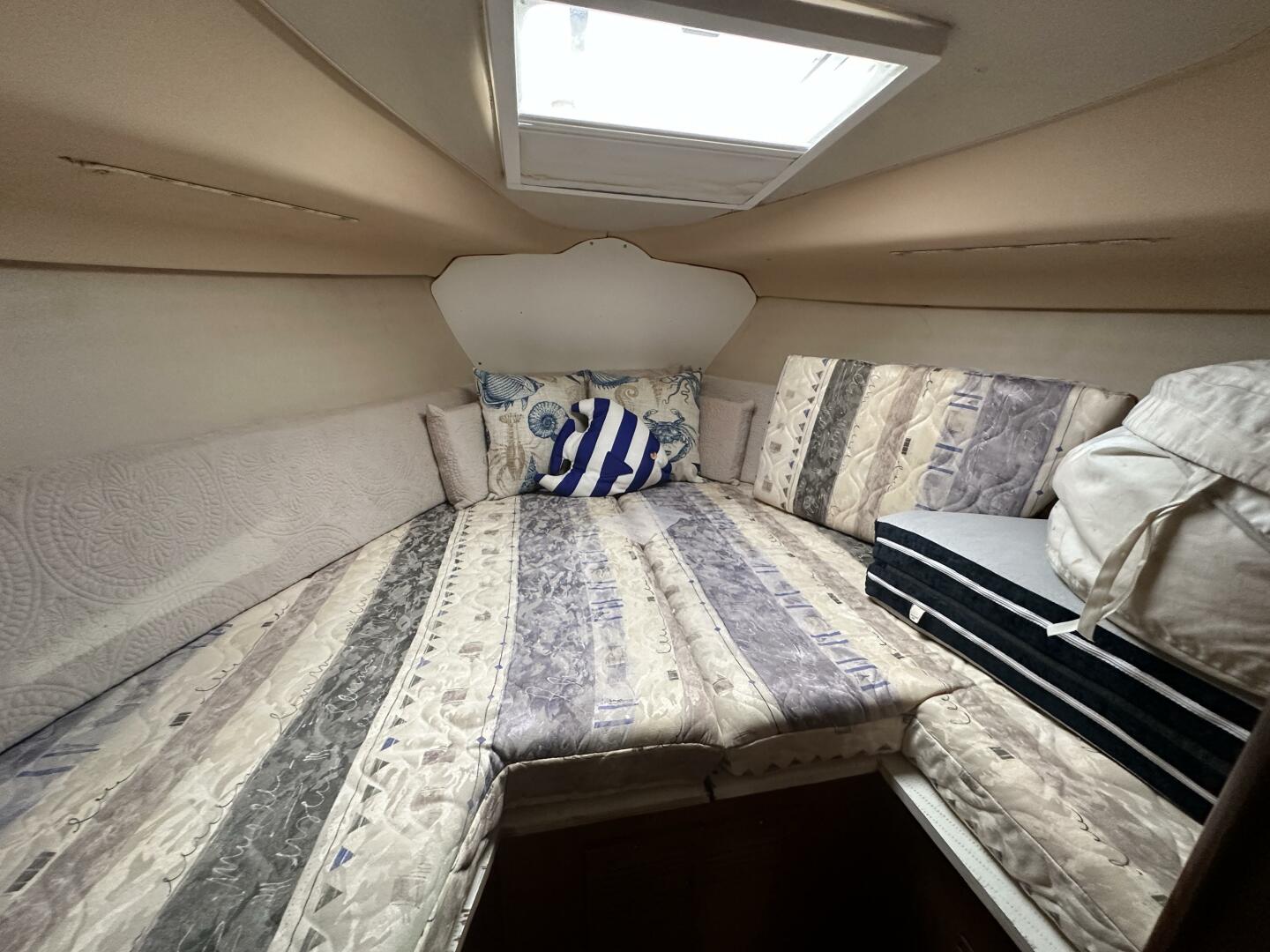 Luna 31ft Hunter Yacht For Sale