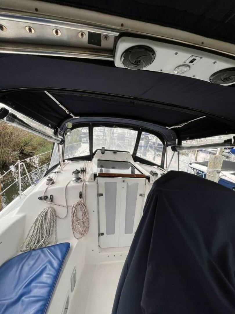 Luna 31ft Hunter Yacht For Sale