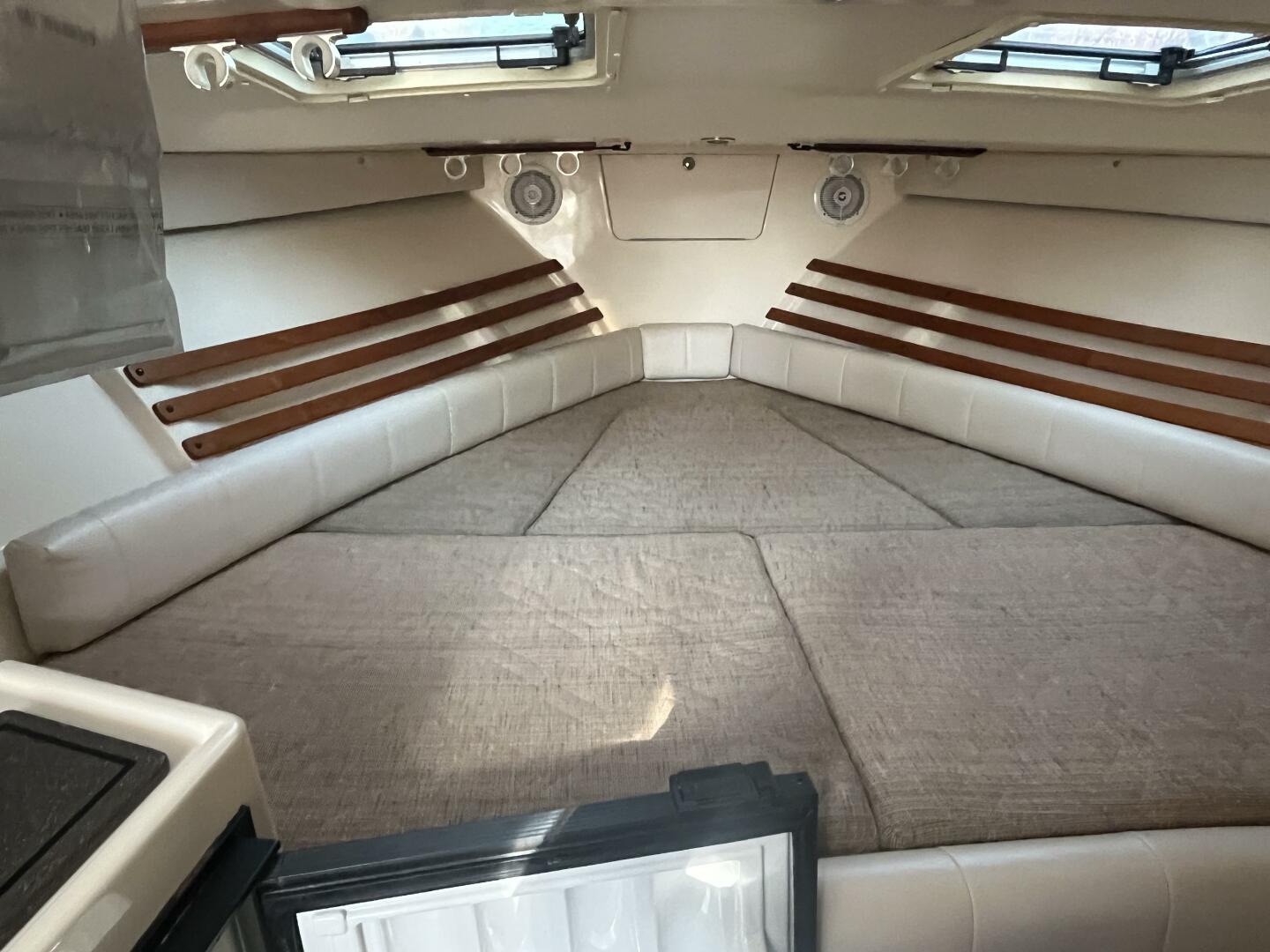 35ft Grady White Yacht For Sale