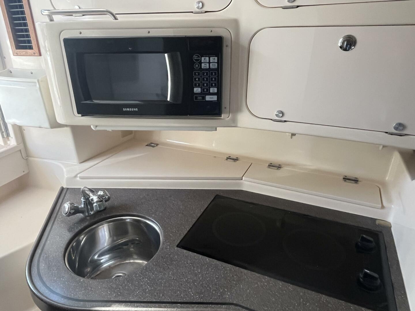 35ft Grady White Yacht For Sale