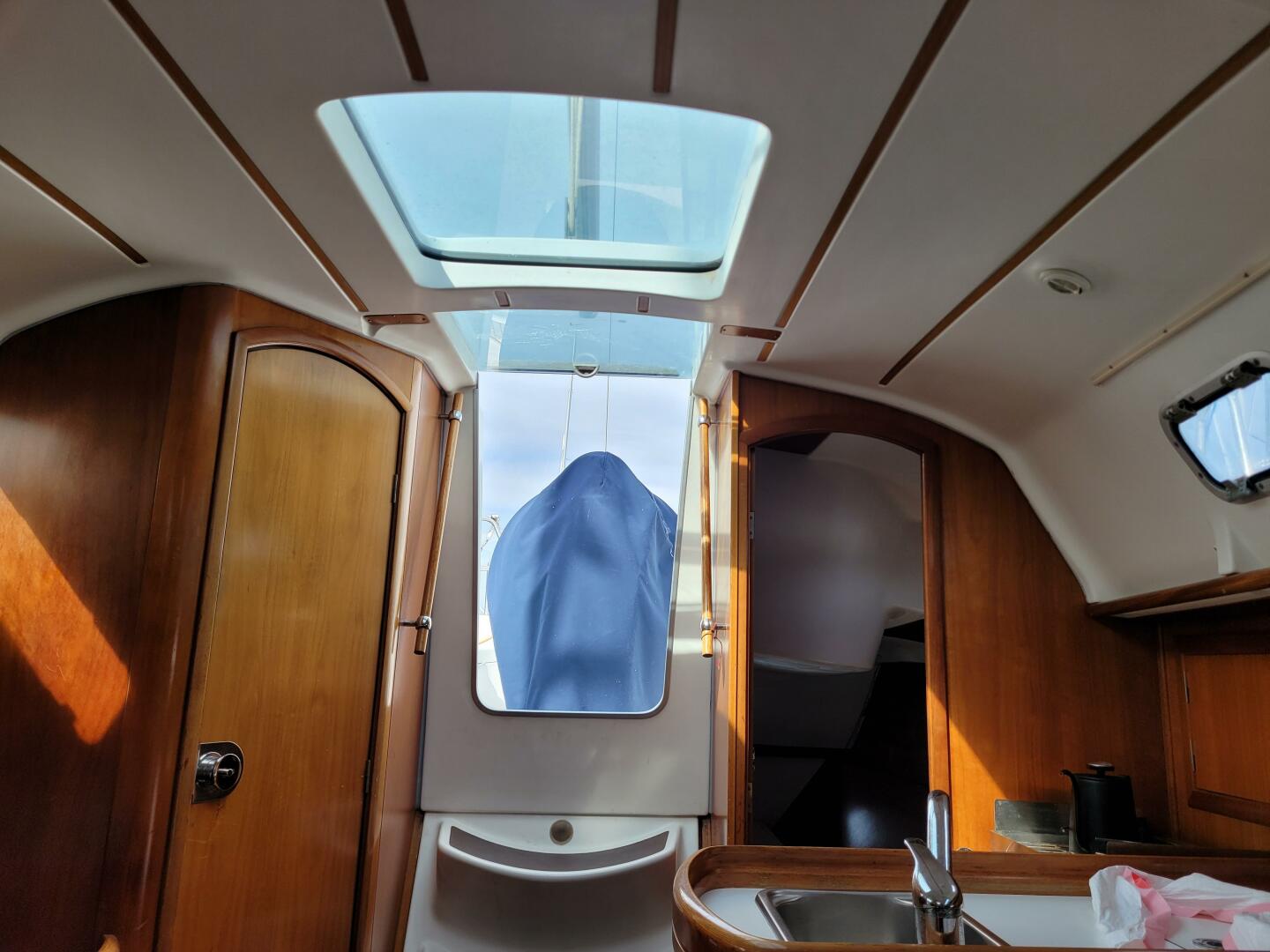 Stravaig 32ft Beneteau Yacht For Sale